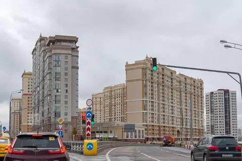 2-к кв. Москва Мосфильмовская ул., 88к4 (83.0 м)