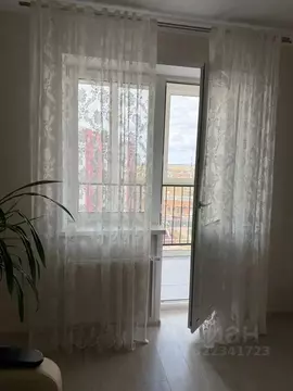 2-к кв. Белгородская область, Старый Оскол Степной мкр, 33В (66.0 м)