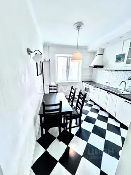 3-к кв. Санкт-Петербург просп. Большевиков, 11к2 (80.0 м)