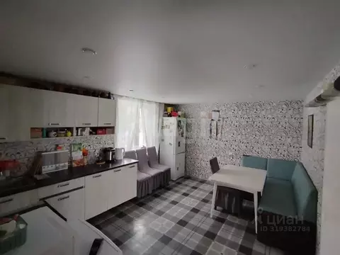 Дом в Коми, Сыктывкар городской округ, Краснозатонский пгт ул. ...