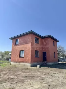 Дом в Пензенская область, Пензенский район, Богословский сельсовет, с. ...