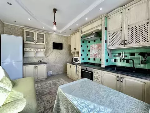 3-к кв. Тюменская область, Тюмень ул. Чернышевского, 2Бк10 (84.0 м)