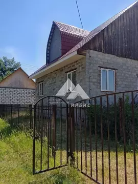 Дом в Алтайский край, Барнаул Затон мкр, Островная ул., 1 (180 м)