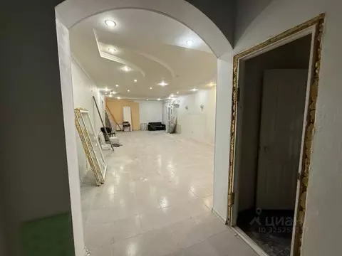 Помещение свободного назначения в Татарстан, Казань ул. Мулланура ...