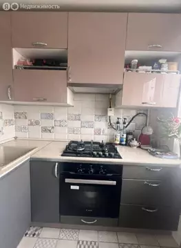 3-комнатная квартира: Омск, улица Лукашевича, 11 (57.7 м)