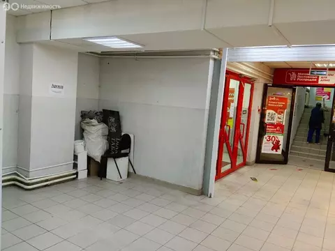 Торговая площадь (13 м)