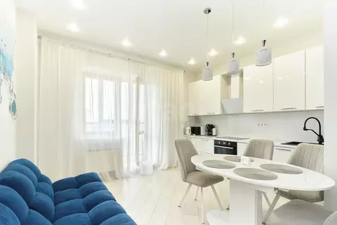 1-к кв. Тюменская область, Тюмень ул. 50 лет Октября, 4 (57.5 м)