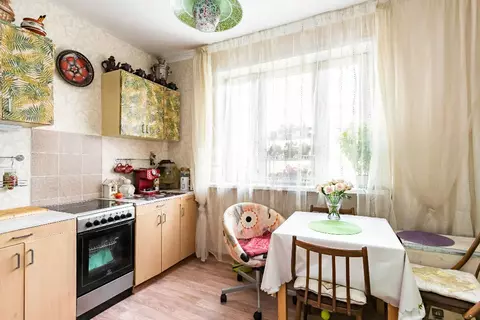 Продается 3-комнатная квартира