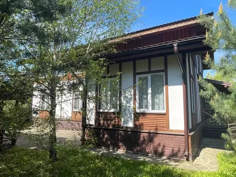 Дом в Калужская область, Тарусский район, с. Волковское  (240 м)