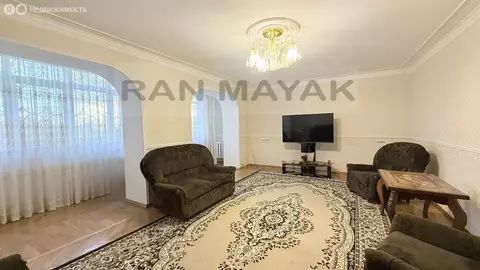 5-комнатная квартира: Майкоп, Пролетарская улица, 447 (160 м)