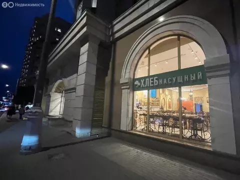 Торговая площадь (144 м)