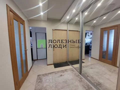 4-к кв. Курганская область, Курган Заозерный жилрайон, 6-й мкр, 15 ...