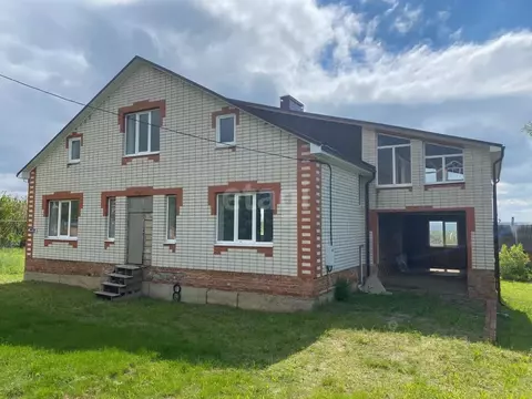 Дом в Ростовская область, Усть-Донецкий пгт  (270 м)