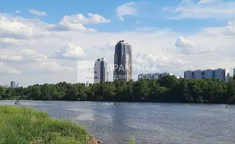 Продается 2-комнатная квартира