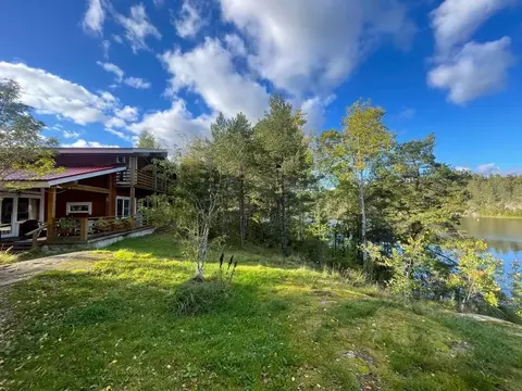 Дом в Карелия, Лахденпохский муниципальный округ, Ниемеля тер.  (200 ...