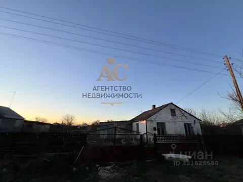 Дом в Крым, Кировский район, Токаревское с/пос, с. Шубино  (45 м)