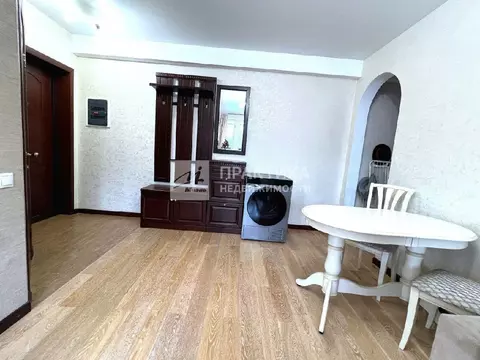 Продается 3-комнатная квартира