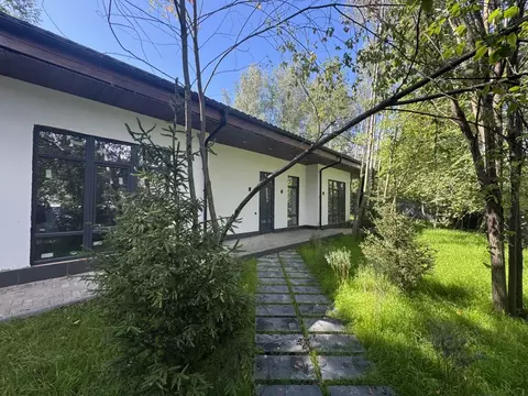 Дом в Московская область, Одинцовский городской округ, с. Иславское, ...