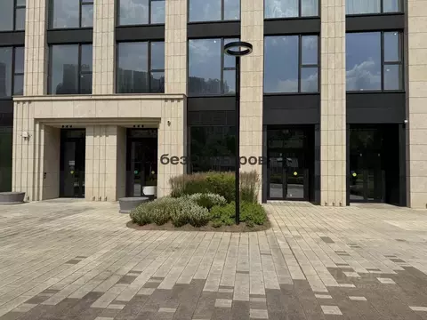 Торговая площадь в Москва просп. Генерала Дорохова, 49 (52 м)