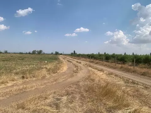 Участок в Крым, Кировский район, Первомайское с/пос, с. Первомайское  ...