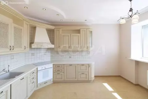 4-комнатная квартира: Тюмень, улица Володарского, 18 (121 м)