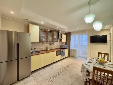 4-к кв. Самарская область, Самара Садовая ул., 280 (157.4 м)