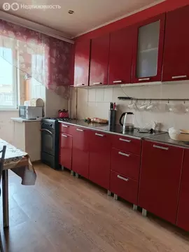 4-комнатная квартира: Таганрог, улица Сызранова, 4 (65 м)