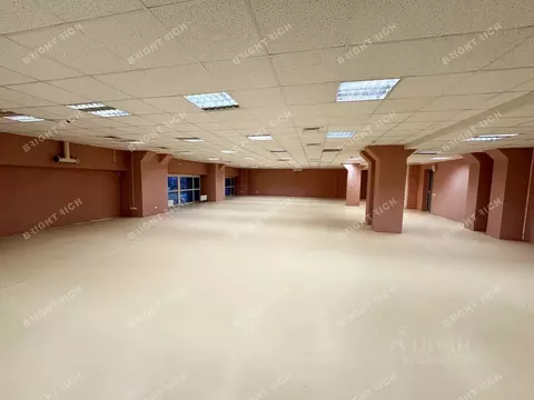 Офис в Санкт-Петербург пл. Конституции, 1 (914 м)