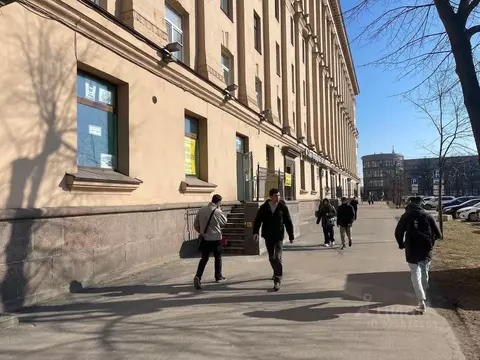 Торговая площадь в Санкт-Петербург просп. Стачек, 16 (20 м)
