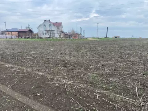 Участок в Ростовская область, Мясниковский район, с. Большие Салы ул. ...