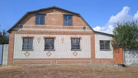 Дом в Белгородская область, Новооскольский муниципальный округ, с. ...
