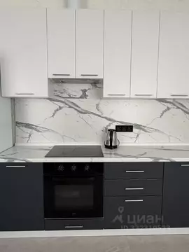 2-к кв. Крым, Симферополь Ак-Мечеть мкр,  (60.0 м)