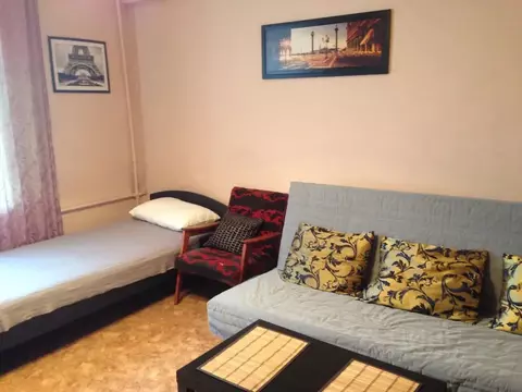 2-к кв. Челябинская область, Челябинск ул. Цвиллинга, 40 (65.0 м)