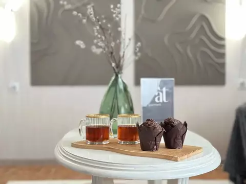 1-к кв. Тюменская область, Тюмень Заречный проезд, 6к2 (48.0 м)