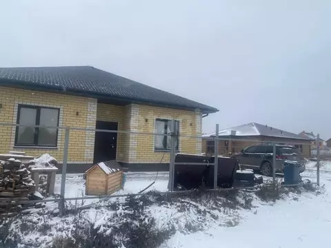 Дом в Тюменская область, Тюменский муниципальный округ, с. Перевалово, ...