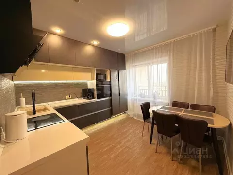 3-к кв. Челябинская область, Челябинск Университетская Набережная ул., ...