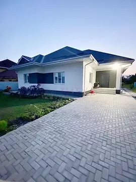 Дом в Белгородская область, Старый Оскол ул. Товолжанская (170 м)