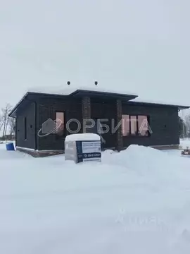 Дом в Тюменская область, Тюменский муниципальный округ, д. Зубарева ...