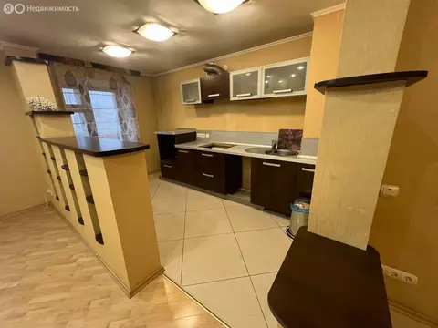 2-комнатная квартира: Екатеринбург, Техническая улица, 67 (74 м)