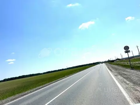 Участок в Тюменская область, Тюменский муниципальный округ, с. Каменка ...