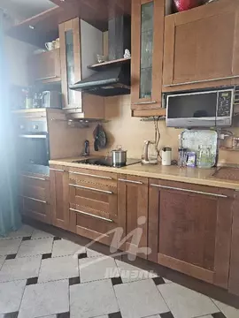 Продается 3-комнатная квартира