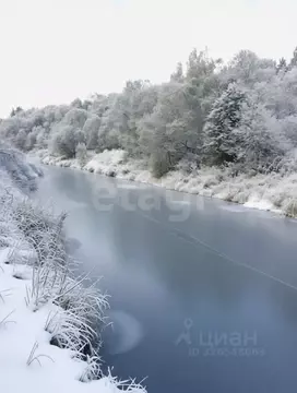 Участок в Ленинградская область, Киришский район, Будогощь пгт ул. ...