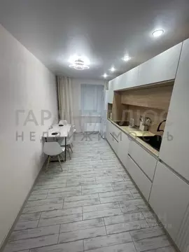 2-к кв. Липецкая область, Липецк ул. И.В. Свиридова, 10 (60.0 м)