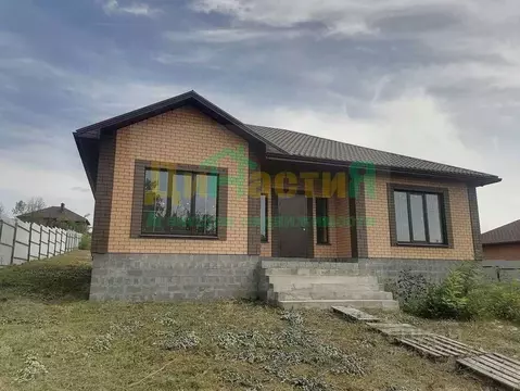 Дом в Белгородская область, Белгородский район, Тавровское с/пос, с. ...