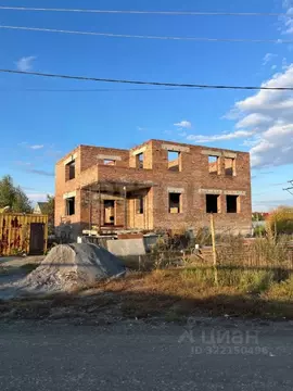 Дом в Кемеровская область, Кемерово Широкая ул. (300 м)