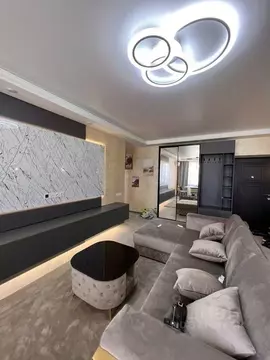 3-к кв. Крым, Симферополь ул. Балаклавская, 73Е (70.0 м)