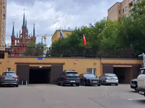 Гараж в Москва ул. Малая Грузинская, 28С2 (11 м)