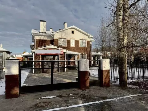 Дом в Московская область, Мытищи городской округ, пос. Вешки ул. Льва ...