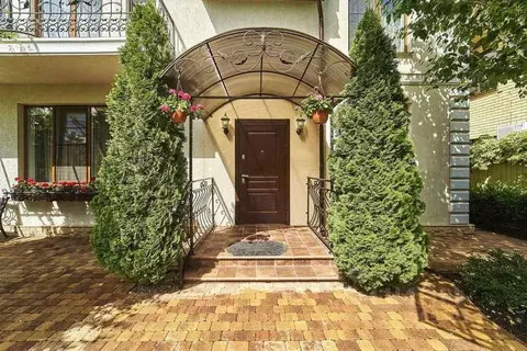 Дом в Краснодарский край, Краснодар № 1 СНТ, ул. Персиковая (230 м)