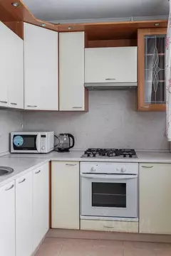 3-к кв. Санкт-Петербург ул. Симонова, 2 (60.0 м)